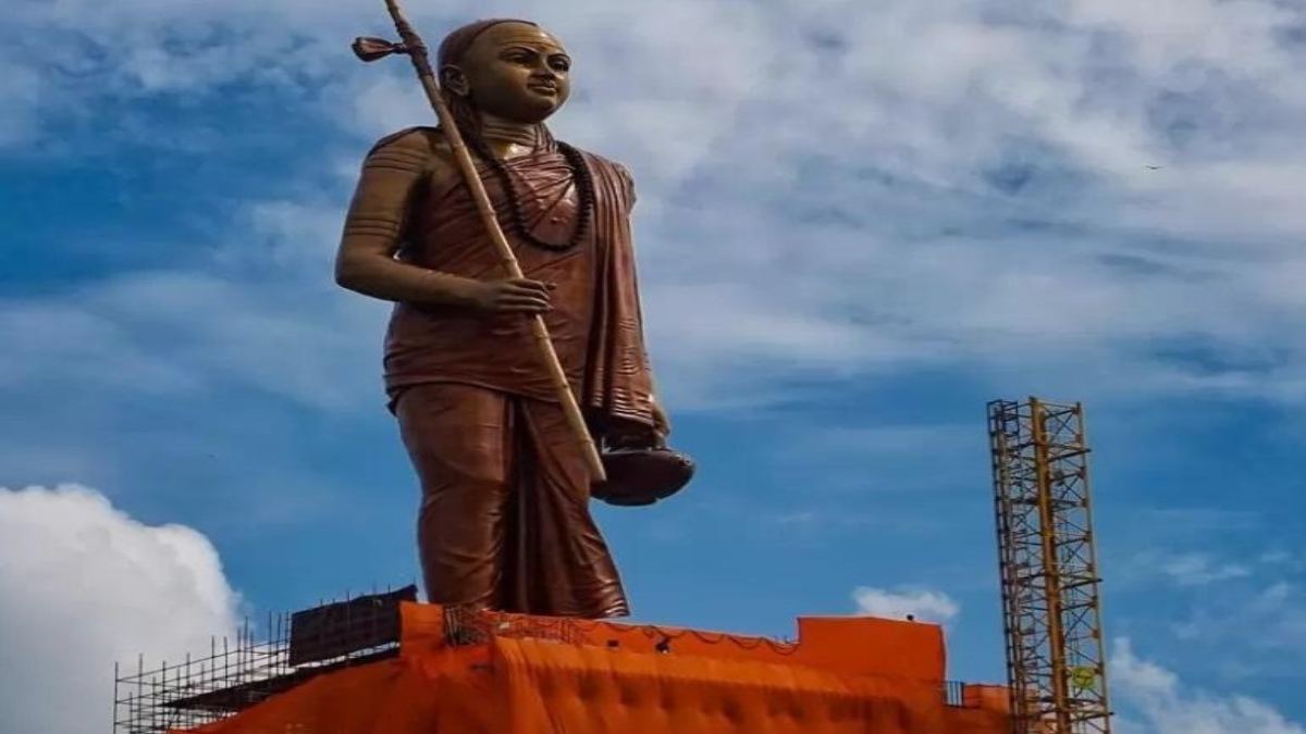 आदि शंकराचार्य की प्रतिमा का दिखा अद्भुत नजारा, तस्वीरें देख आपको भी नहीं होगा यकीन…