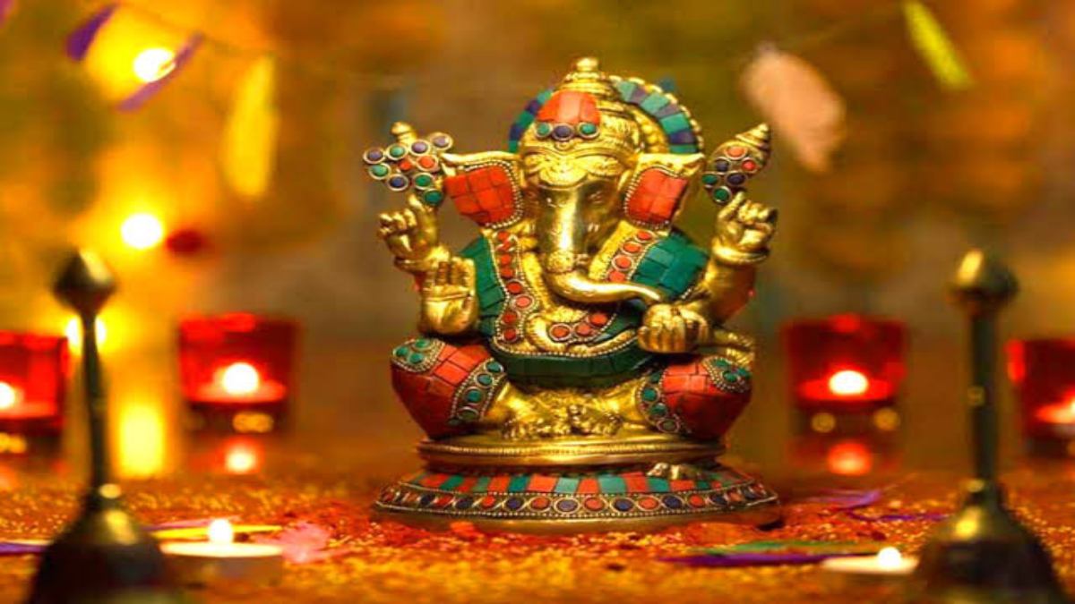 गजानन संकष्टी चतुर्थी पर आज शाम की पूजा के समय करे ये उपाय, मिलेगा विघ्नहरता का आशीर्वाद…