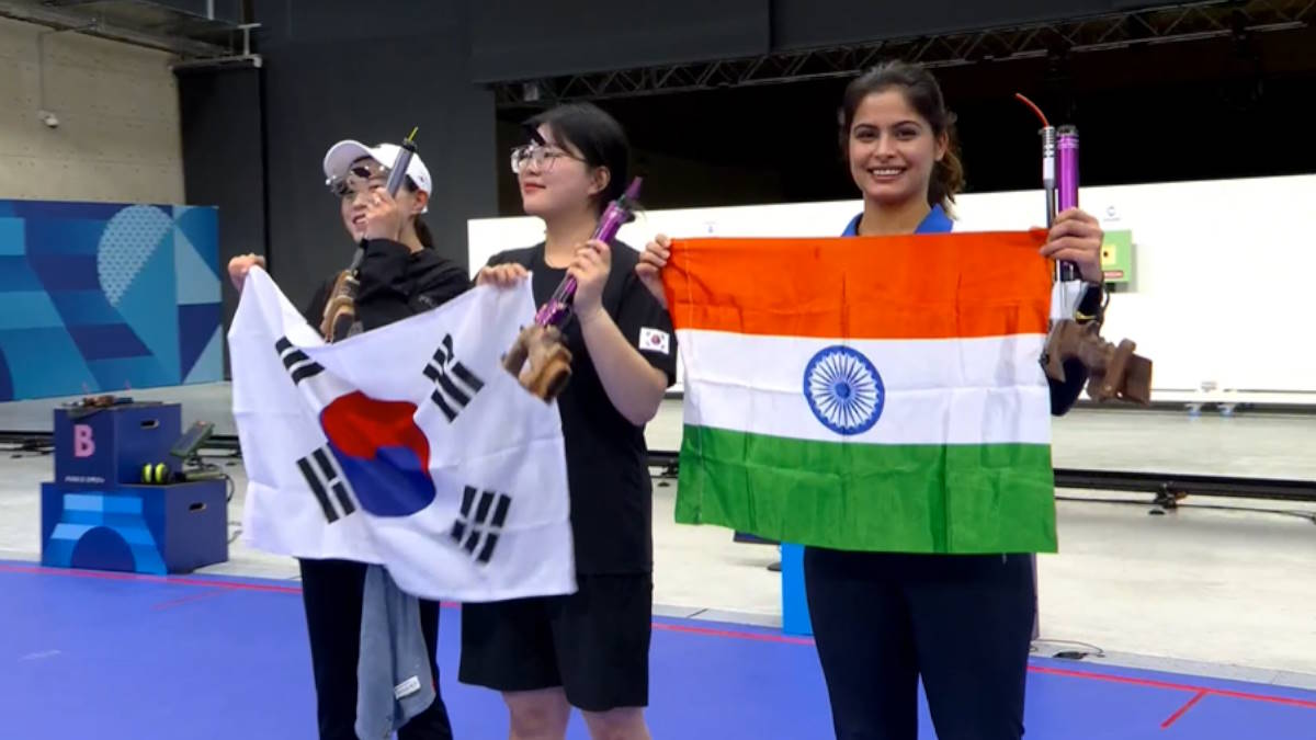 Paris Olympics 2024: भारत के खाते में आया पहला मेडल, शूटर मनु भाकर ने लहराया तिरंगा