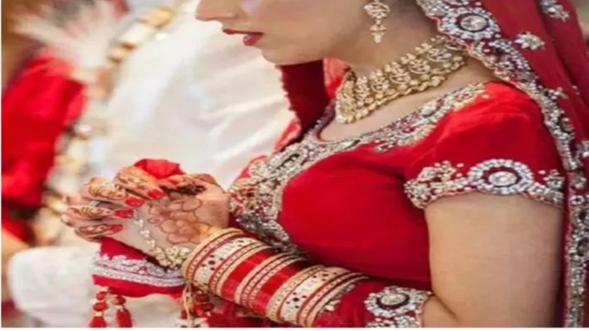 एक महिला ने 6 मर्दों से की शादी! सभी के साथ किया होश उड़ा देने वाला कांड, शख्स ने पुलिस से लगाई गुहार, कहा- मेरी पत्नी से बचा लीजिए साहब…