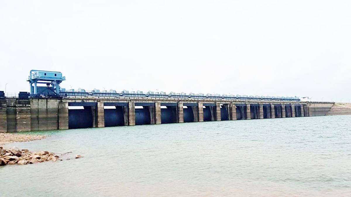 सावन की झड़ी से बढ़ा बांधों का जलस्तर : 40 फीसदी से ज्यादा भर चुका गंगरेल डैम, जानिए अन्य बांधों में कितना है पानी…