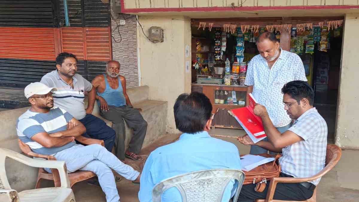 CG NEWS : सरकारी राशन को बेचते रंगे हाथों पकड़ाया दुकान संचालक