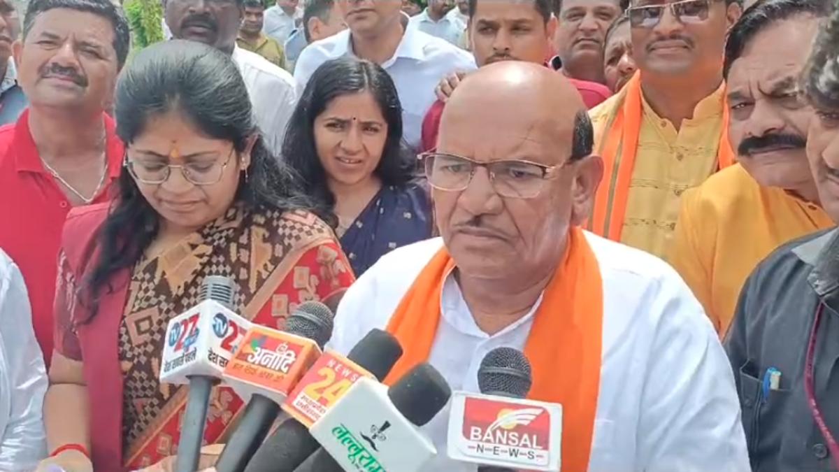 अनुसूचित जनजाति आयोग के राष्ट्रीय अध्यक्ष का बड़ा बयान, नवीन वनाधिकार पट्टे बांटे जाने से किया इंकार, कहा- सरकार को देना था…