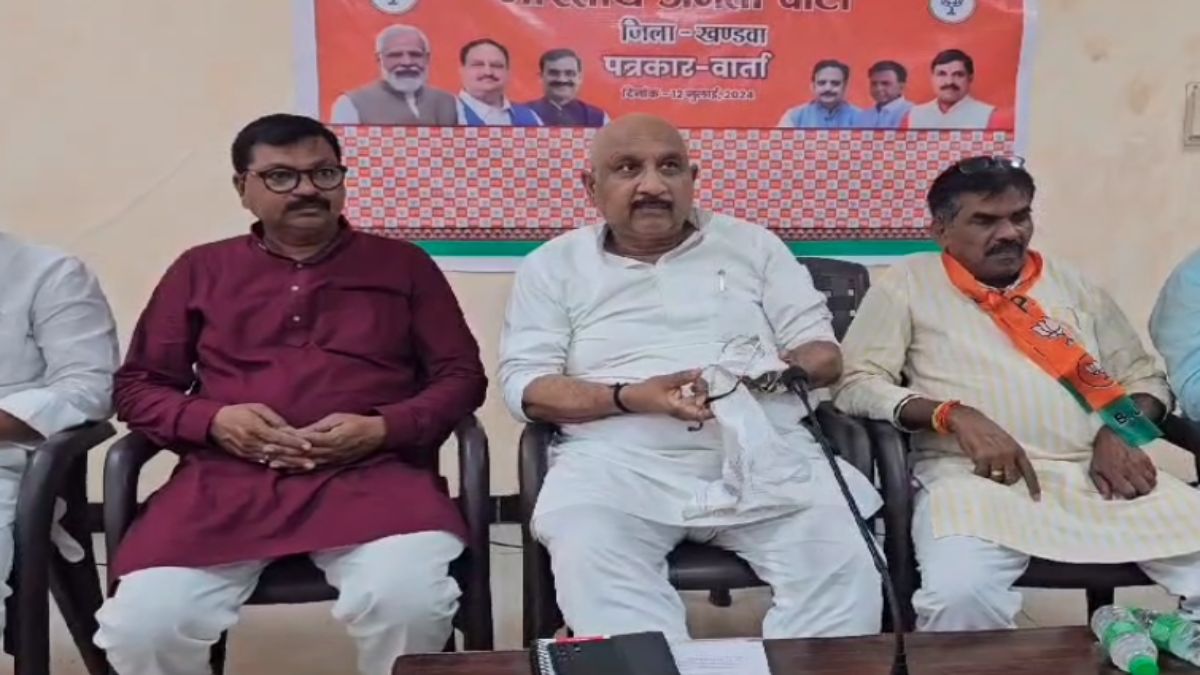 ‘MP में बनेगी आदिवासी बटालियन’: मंत्री विजय शाह ने CM को भेजा प्रस्ताव, 3 जनजातियों को मिलेगा विशेष लाभ