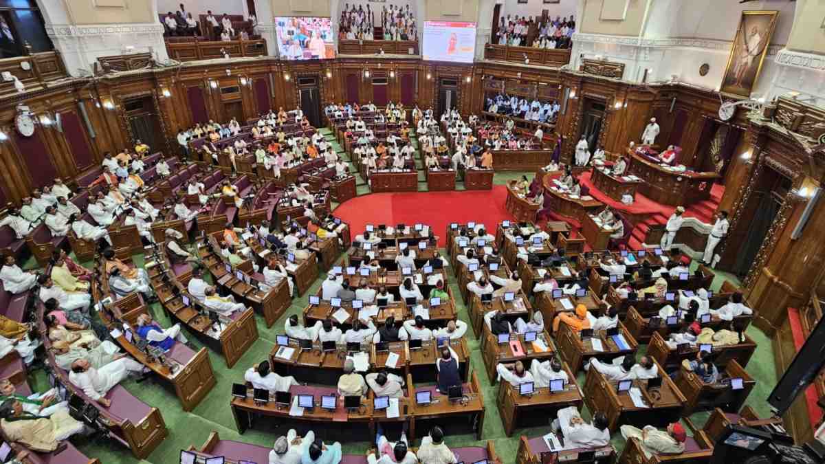 Breaking News : विधान परिषद में फंसा नजूल जमीन विधेयक, BJP प्रदेश अध्यक्ष और विधायकाें ने जताई असहमति