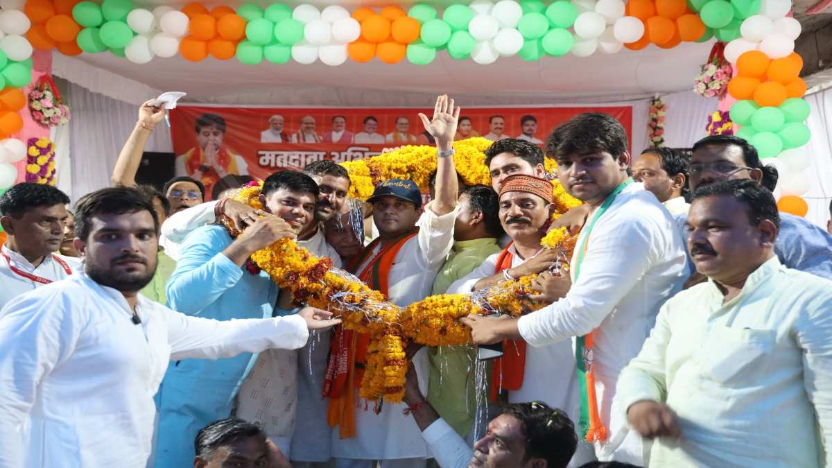 ‘मफियाओं का बिस्तर बंधवा कर ही दम लूंगा’, सिंधिया ने किया विकास की गंगा बहाने का वादा, कहा- 5 साल नहीं पूरी जिंदगी आपका काम करूंगा