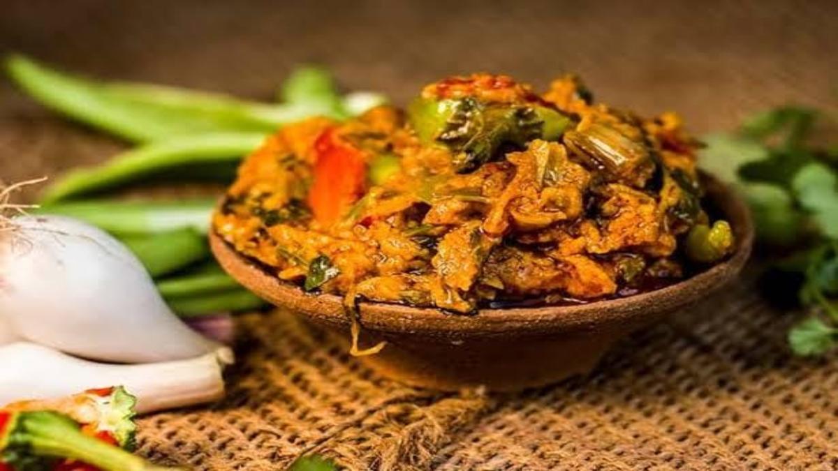 Todays recipe- आलू बैंगन का भर्ता तो बहुत खाया होगा, पर अगर आपको पसंद है चटपटा तो बनाएं मिर्ची का भर्ता