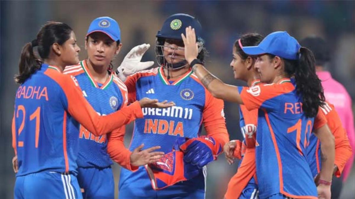 IND-W Vs SA-W: भारत ने तीसरे टी20 में दक्षिण अफ्रीका को दी 10 विकेट से करारी शिकस्त, 3 मैचों की सीरीज 1-1 से बराबरी पर खत्म