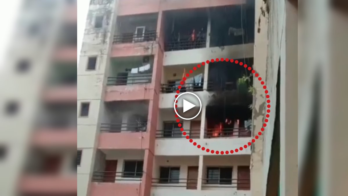 RAIPUR BREAKING: युवक ने फ्लैट में आग लगाकर की आत्महत्या की कोशिश, पुलिस ने किया रेस्क्यू