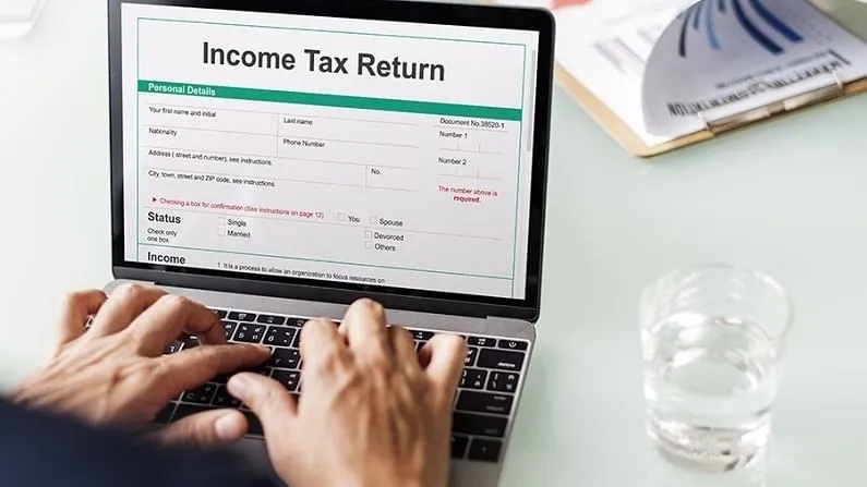 ITR Filing 2024 Deadline: जल्द फाइल कर दीजिए इनकम टैक्स रिटर्न, वरना लग सकता है इतने हजार का जुर्माना !