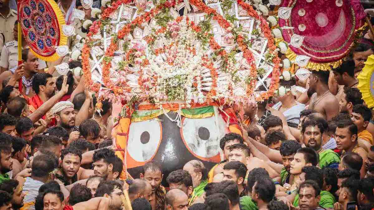 मौसी के घर से आज अपने धाम लौट रहे महाप्रभु, शुरू हुई बाहुड़ा यात्रा, जाने इस यात्रा से जुड़ी खास बातें…