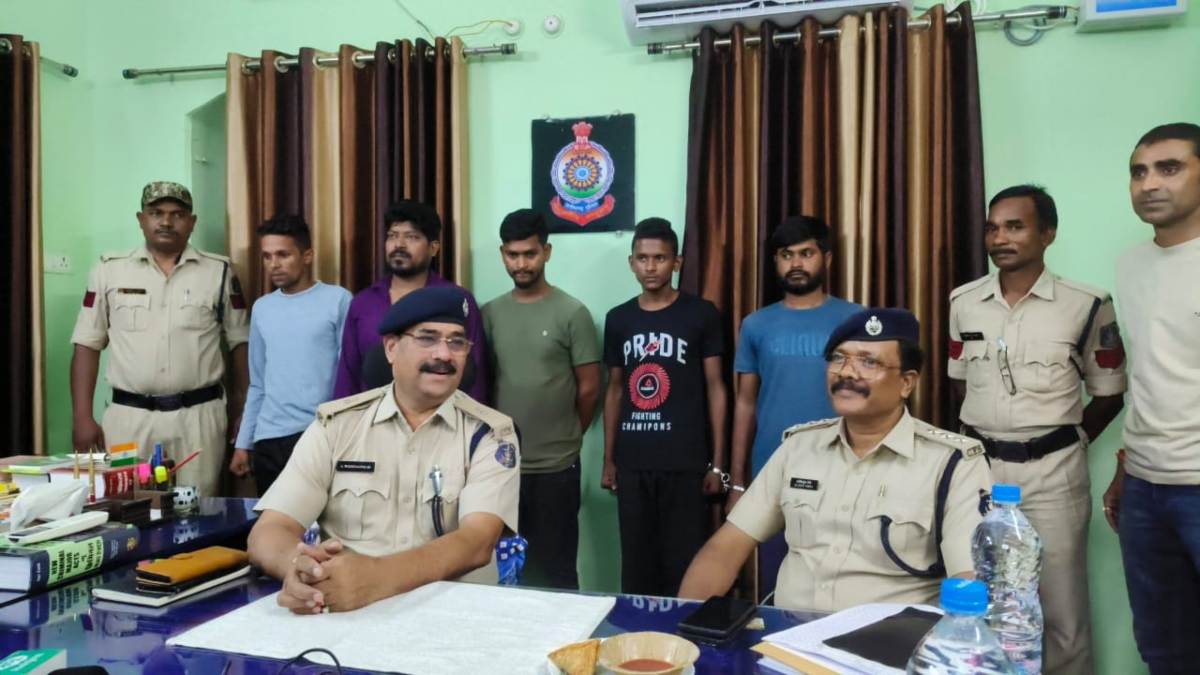 पुराने विवाद को लेकर युवक की हत्या करने वाले 6 आरोपियों को पुलिस ने पकड़ा, एक फरार