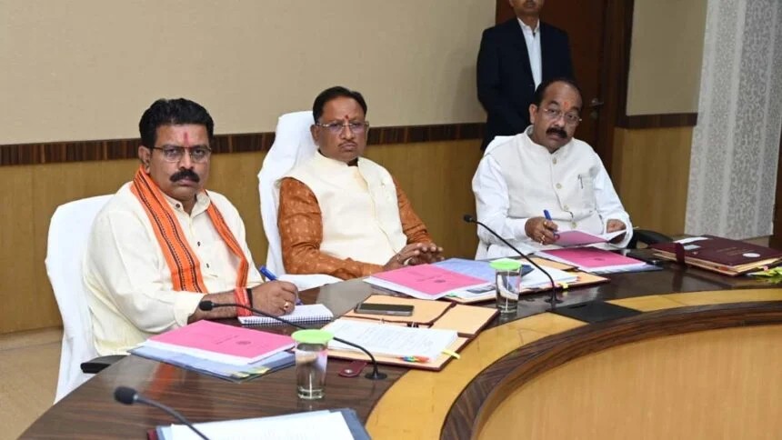 CM साय सहित मंत्रियों का दिल्ली दौरा, छत्तीसगढ़ में राजनीतिक हलचल तेज