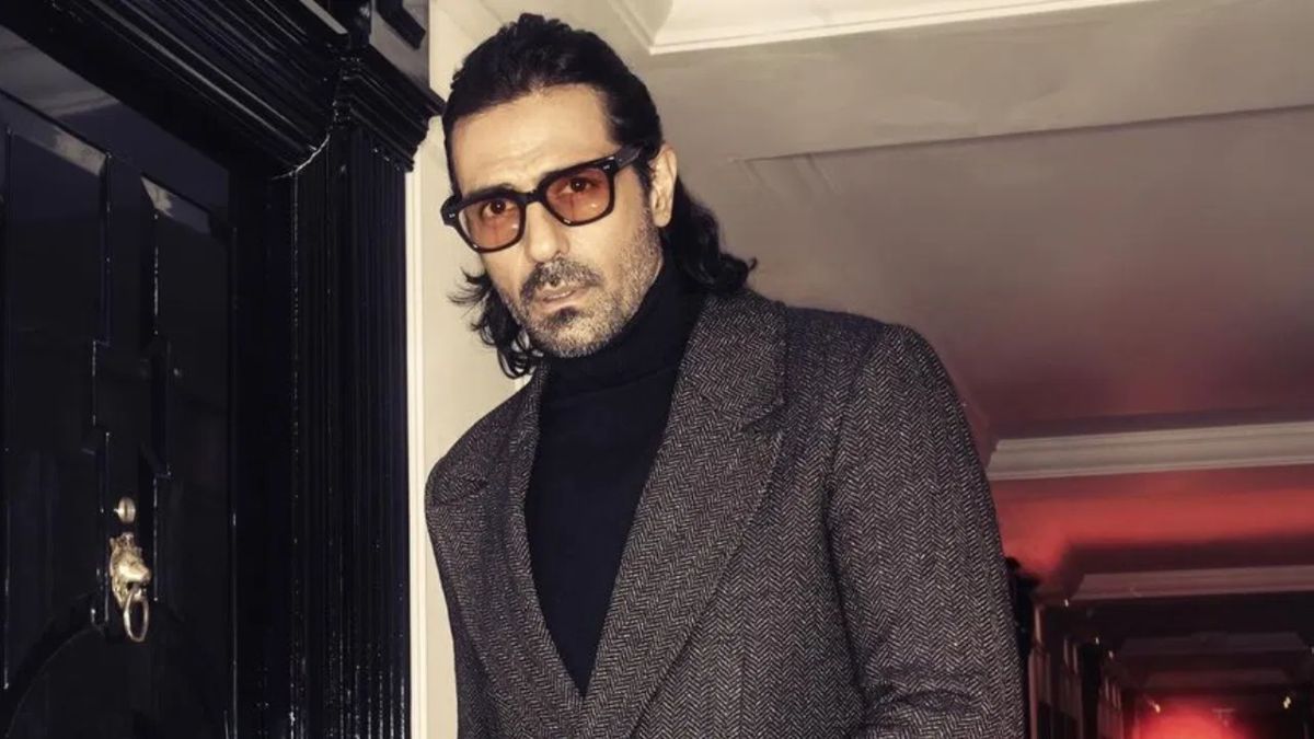 माइक्रोसॉफ्ट डाउन का Bollywood पर भी दिखा असर, एयरपोर्ट पर फंसे Arjun Rampal, जानिए फिर क्या हुआ …