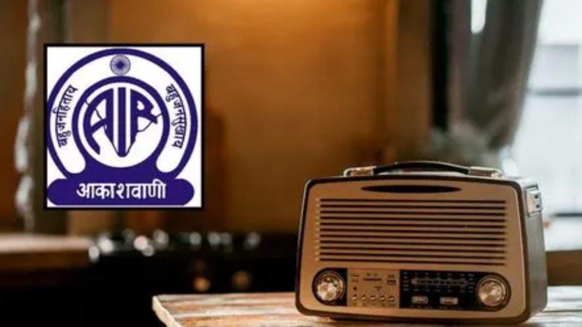 National Broadcasting Day 2024 : टेक्नोलॉजी के दौर में आज भी बरकरार है रेडियो की लोकप्रियता, लगभग 23 भाषाओं और 146 बोलियों में की जाती है प्रसारित…