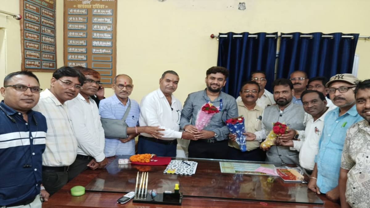 जेडी के आदेश पर भारी पड़े लोक शिक्षण संचालक, दिनेश शर्मा को मिला आरंग बीईओ का प्रभार
