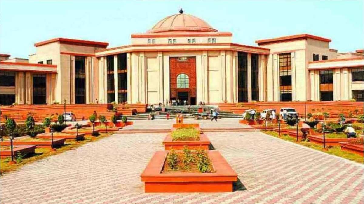 जनपद अध्यक्ष को पद से हटाने कलेक्टर के आदेश पर हाईकोर्ट ने लगाई रोक, अगली सुनवाई 3 सप्ताह बाद