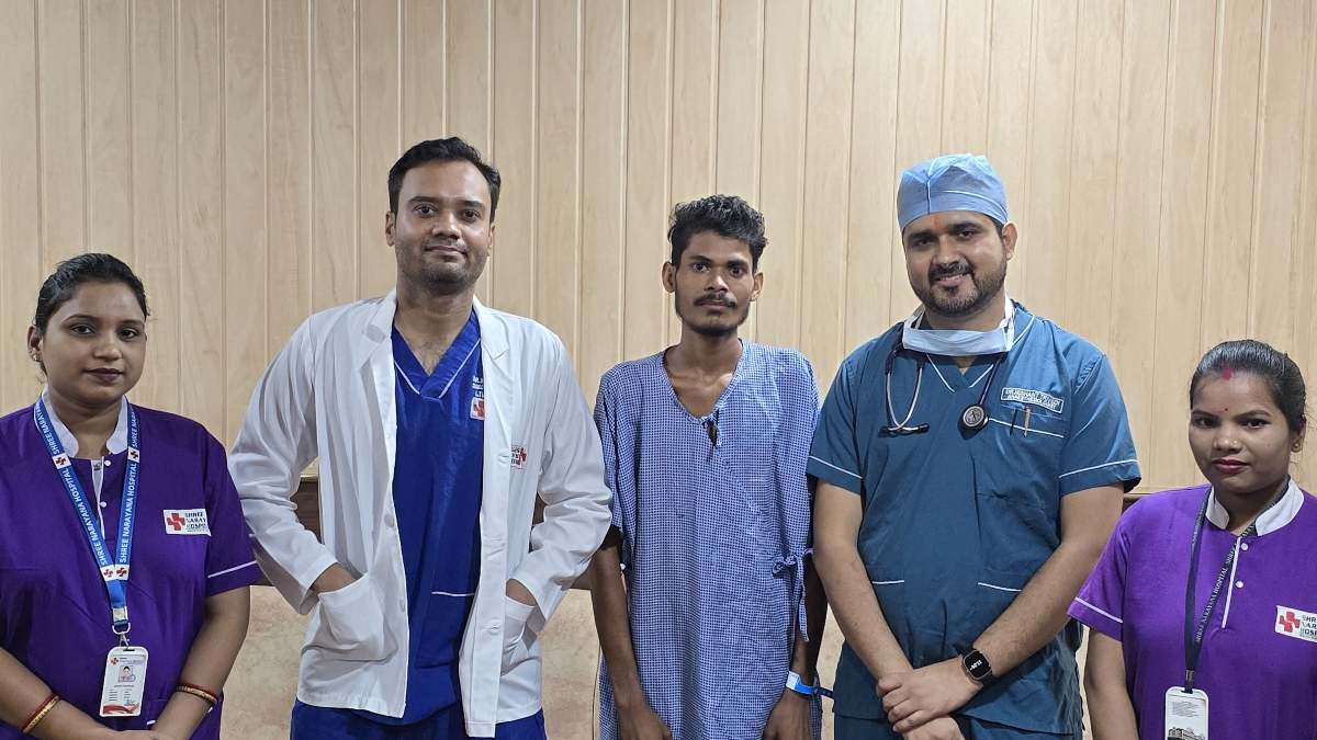 पेट में टाईल्स गिरने से युवक को आई अंदरूनी चोट, ‘हिपेटेक्टामी सर्जरी’ कर डॉक्टरों ने बचाई जान