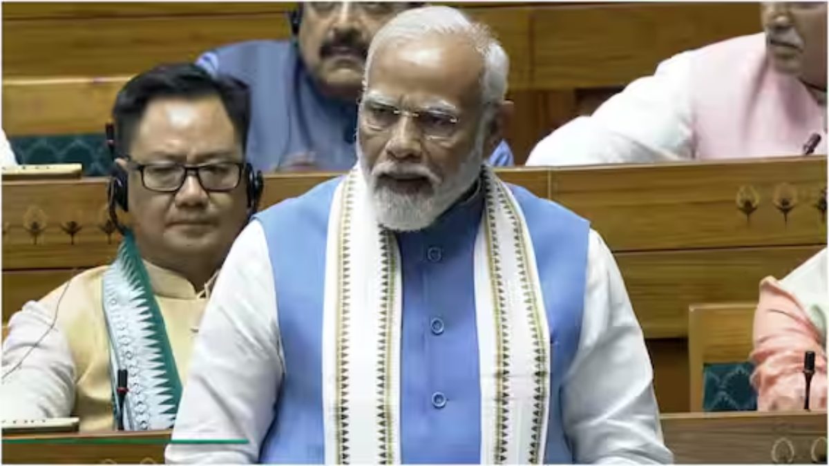 हाथरस सत्संग हादसा : संसद में PM मोदी ने घटना पर जताया दुख, CM योगी ने 2-2 लाख मुआवजे का किया ऐलान