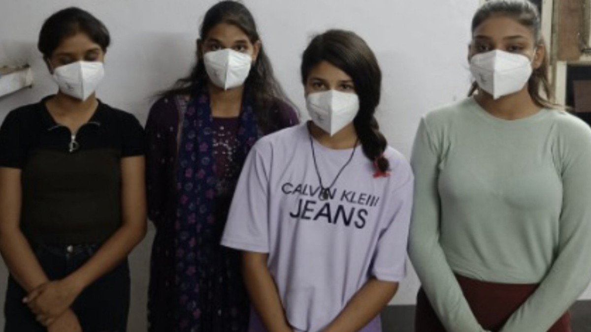 कुंवारों को मीठी-मीठी बातों में फंसाती थीं युवतियां, जाल में फंसते ही करती थीं ये काम, पूरी बातें जानकर हो जाएंगे हैरान