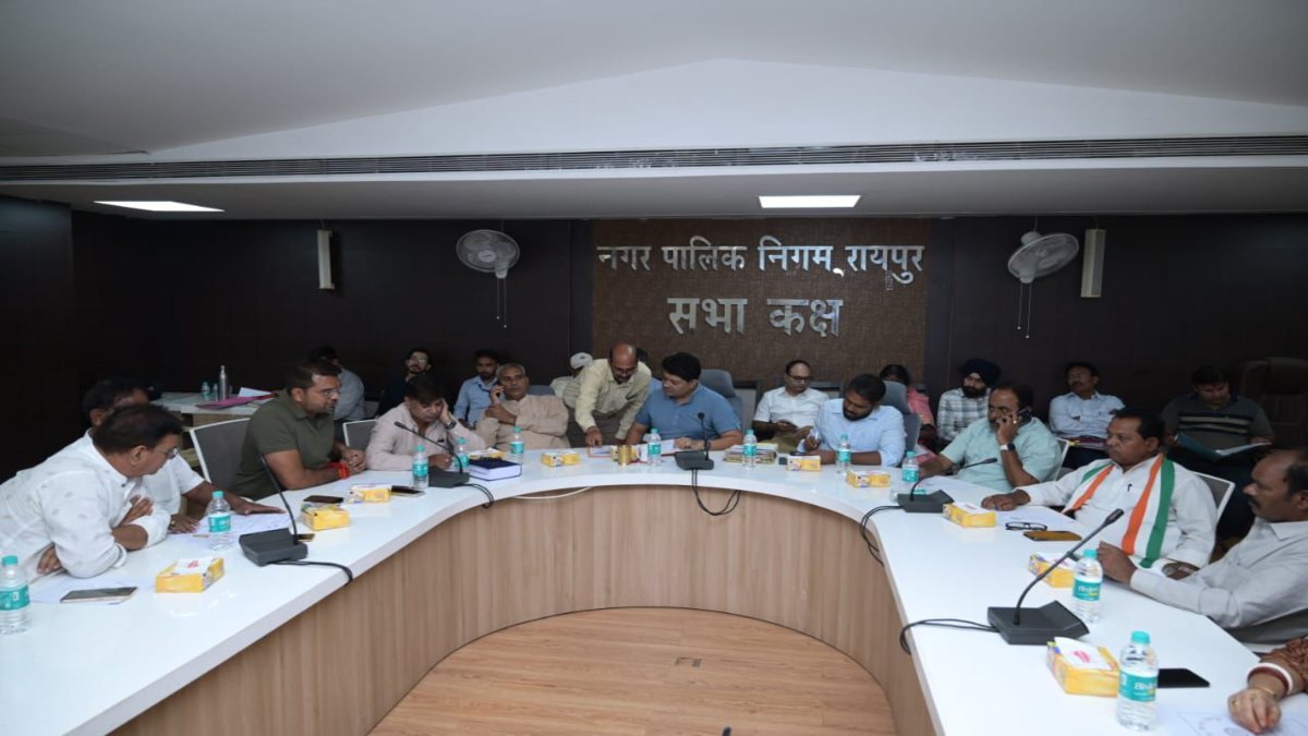 रायपुर नगर निगम MIC की हुई बैठक, ड्रेनेज सिस्टम दुरुस्त करने केंद्र से 200 करोड़ रुपए की मांग…