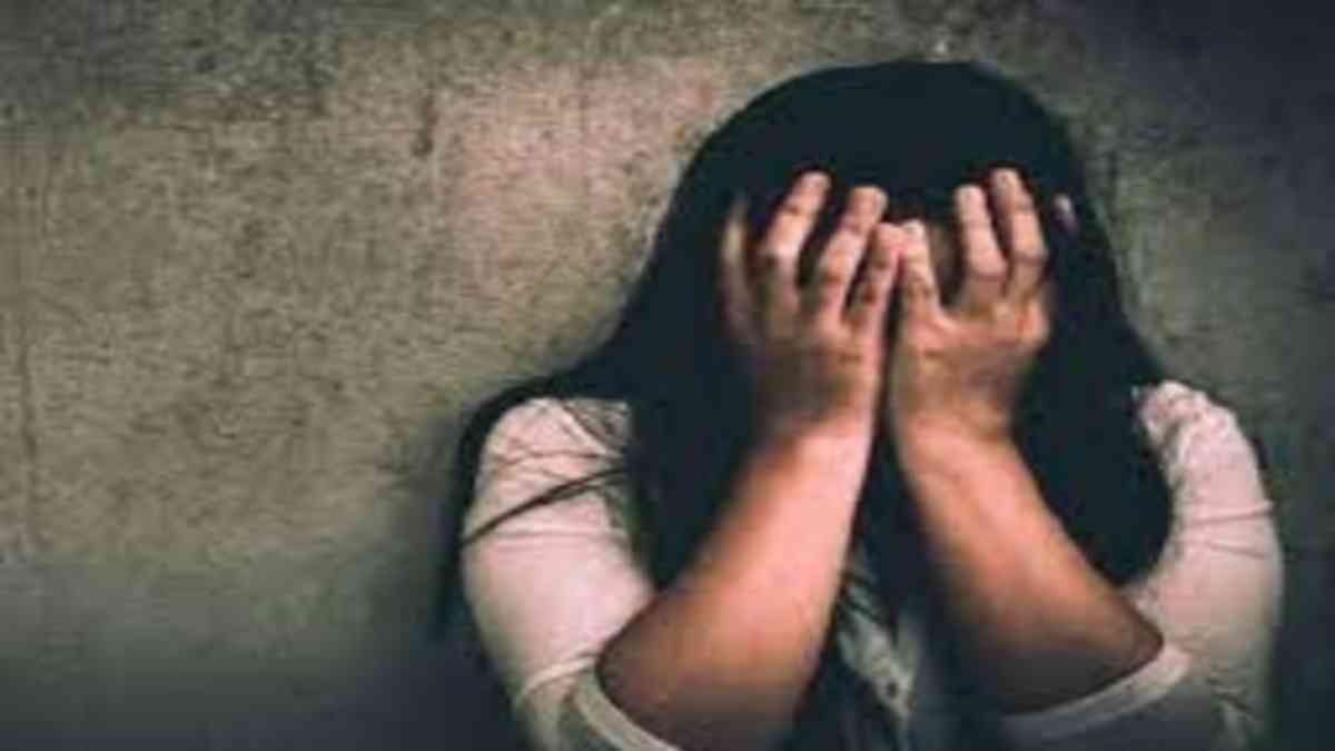 CG CRIME : शादी के बाद से डरा धमकाकर लगातार दुष्कर्म करता रहा ससुर, बहू की शिकायत पर आरोपी गिरफ्तार