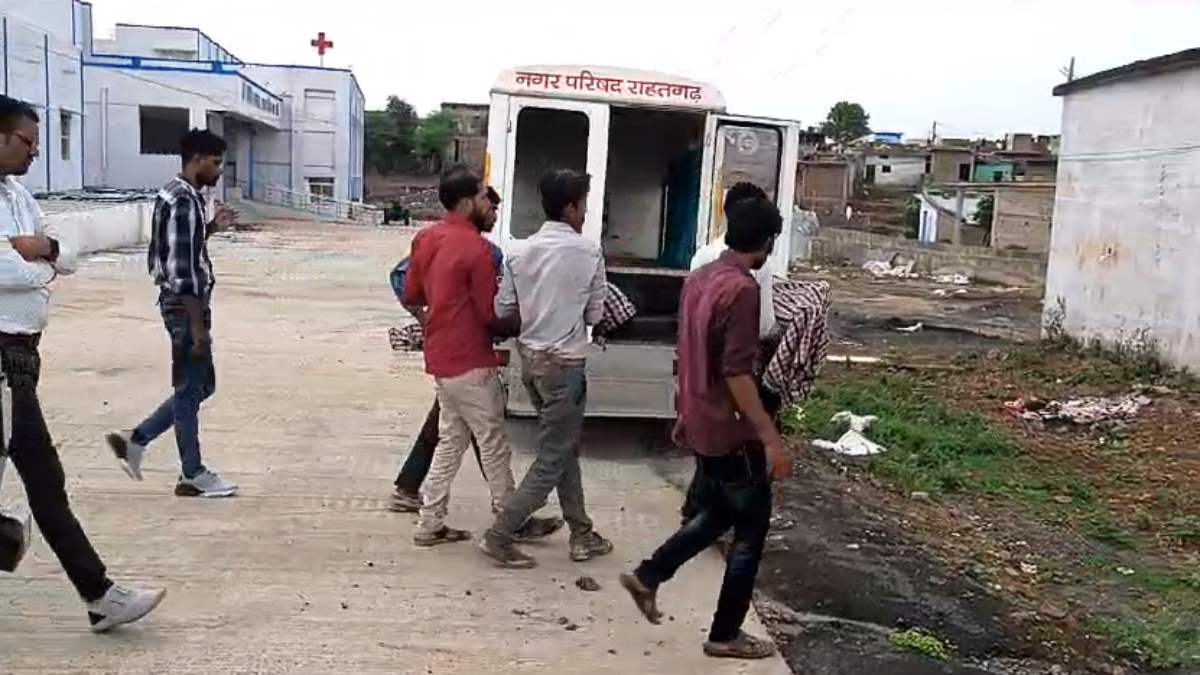 Sagar News: नहाने के दौरान नाले में डूबने से दो भाइयों की मौत, परिवार में पसरा मातम