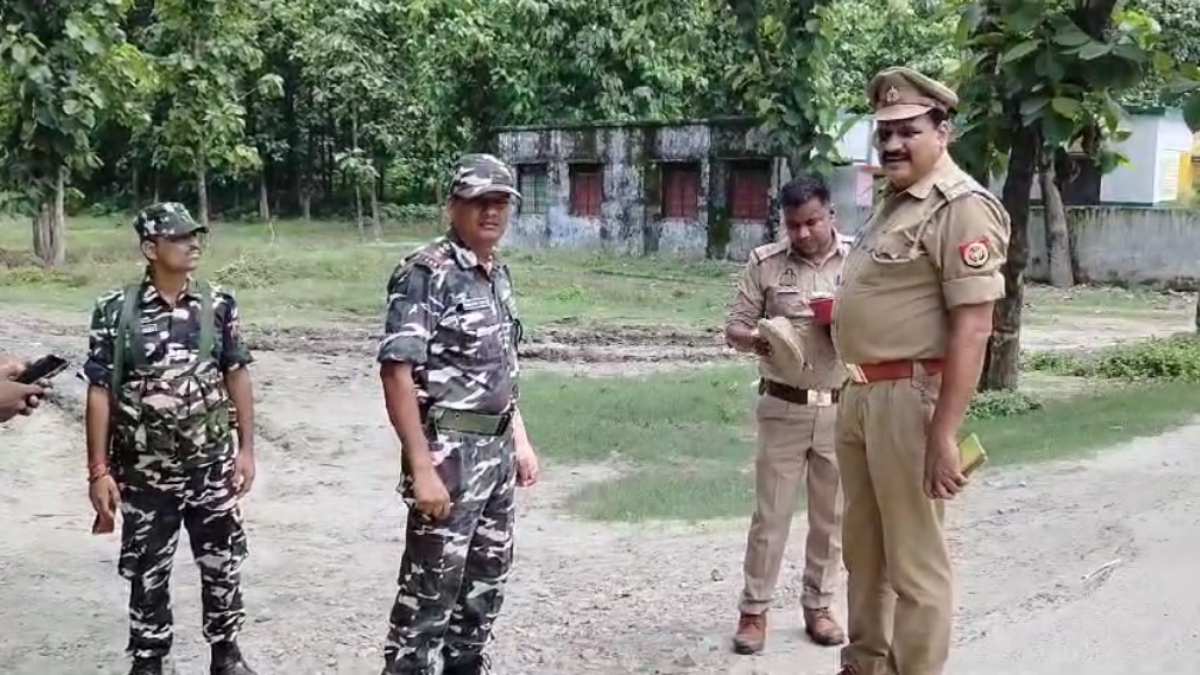 Breaking News: भारत-नेपाल सीमा पर SSB जवानों से भिड़े तस्कर, मारपीट करते हुए तोड़ दिया हाथ