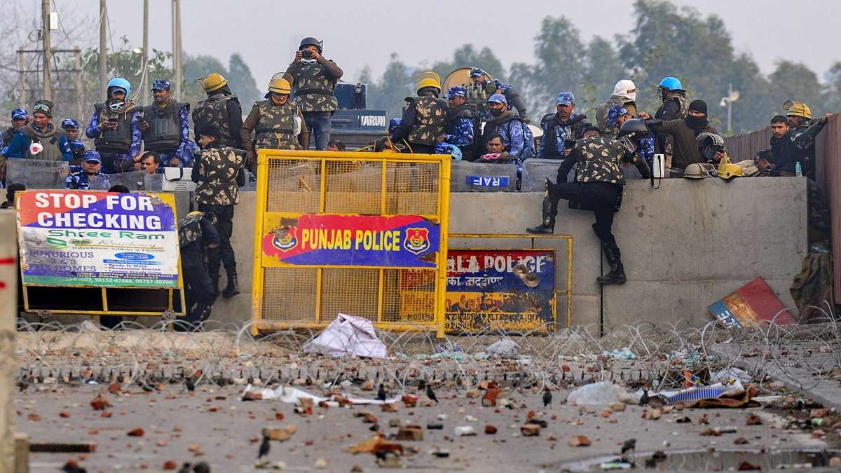 शंभू बार्डर किसान आंदोलन : बैरिकेडिंग पर सुप्रीम कोर्ट ने दिया स्वतंत्र समिति बनाने का सुझाव