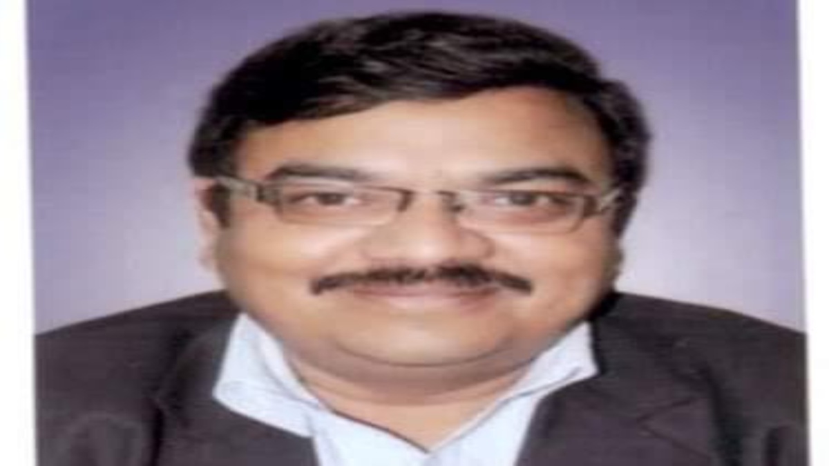 स्मार्ट सिटी के पीके जैन को दिखाया बाहर का रास्ताः लोकायुक्त की कार्रवाई के बाद अधीक्षण यंत्री की सेवा समाप्त, छापे में करोड़ों की संपत्ति का हुआ था खुलासा