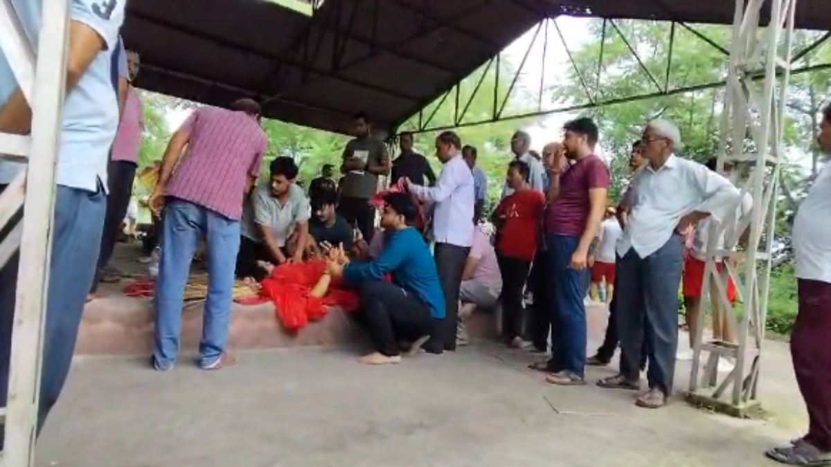 चिता पर लेटते ही मुर्दे में हुई हलचल, मुक्तिधाम में CPR देने के बाद अस्पताल लेकर पहुंचे परिजन, और फिर…