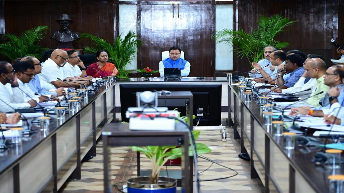 CM धामी ने की ‘दर्पण 2.0 डैशबोर्ड’ की समीक्षा, सभी विभागों को दिये ये निर्देश