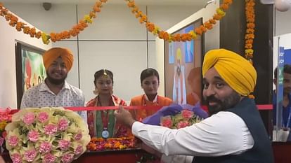 IGI एयरपोर्ट पर पंजाबियों के लिए  स्‍पेशल काउंटर, सीएम मान ने किया उद्घाटन