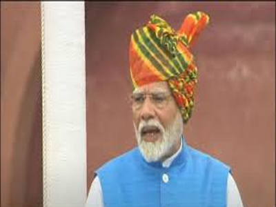 लाल किले पर PM मोदी के UCC वाले बयान पर विपक्ष हमलावर