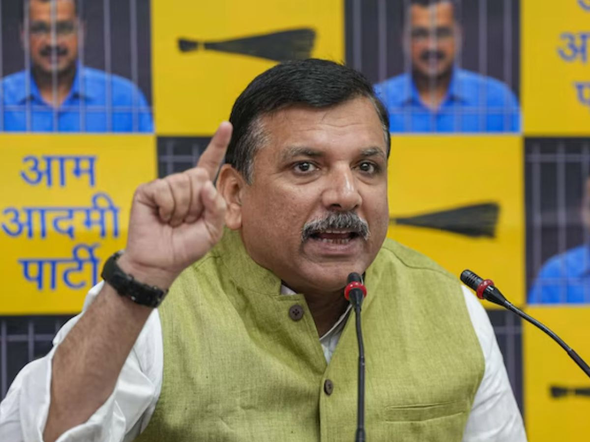 संजय सिंह ने केंद्र सरकार पर हमला बोलते हुए कहा- लेटरल एंट्री रद्द करने का फ़ैसला तात्कालिक दिखावा