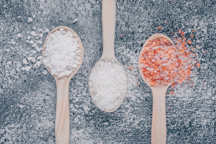 रिसर्च में बड़ा खुलासा… आपके नमक और चीनी में मौजूद है Microplastics