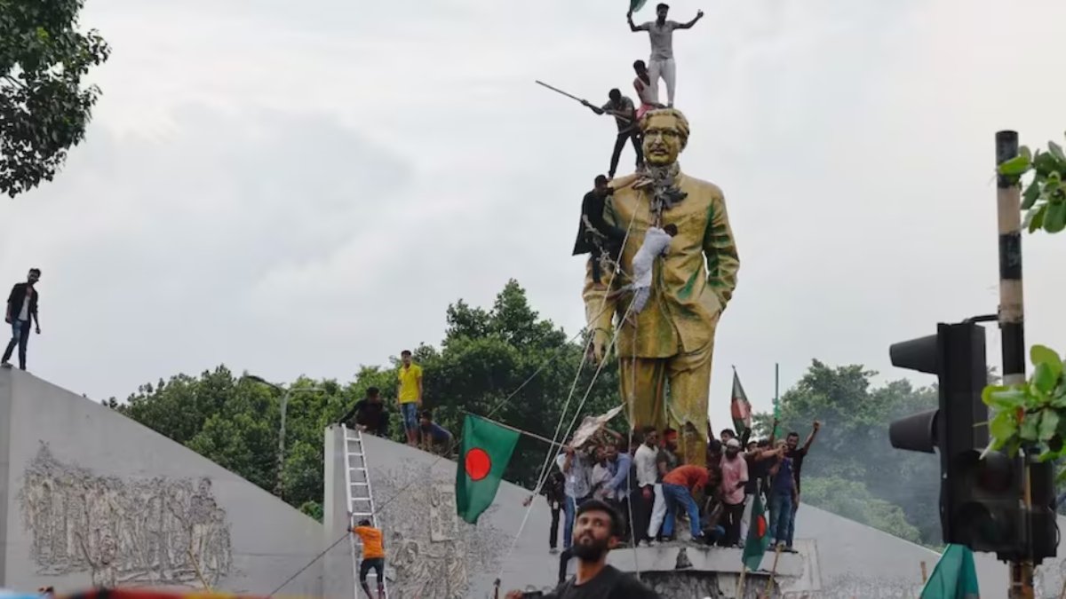 Bangladesh Violence: बांग्लादेश में तख्तापलट और हिंसा पर बड़ा खुलासा, हिंसा के पीछे ये देश है शामिल