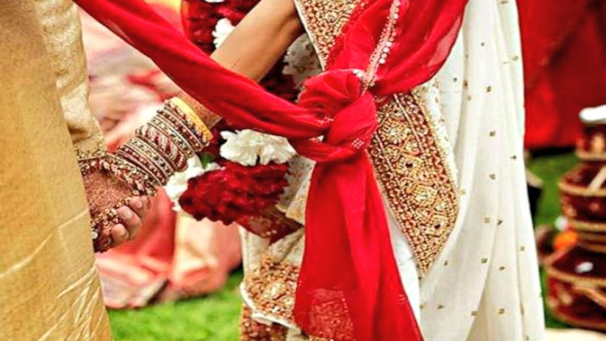 फेरे लेते ही गिरफ्तार हुई दुल्हन, सच्चाई जान दूल्हे के उड़ गए होश…