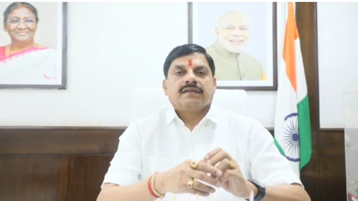 केदारनाथ में फंसे एमपी के 51 लोगों को एयरलिफ्ट कर सुरक्षित निकाला, सीएम मोहन ने कहा- सभी सुरक्षित  