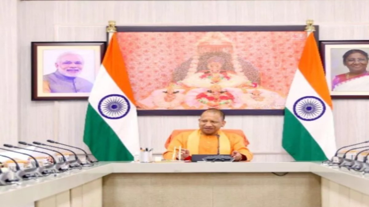 CM योगी ने सरकारी आवास पर बैठक की, काकोरी ट्रेन एक्शन शताब्दी महोत्सव की समीक्षा की