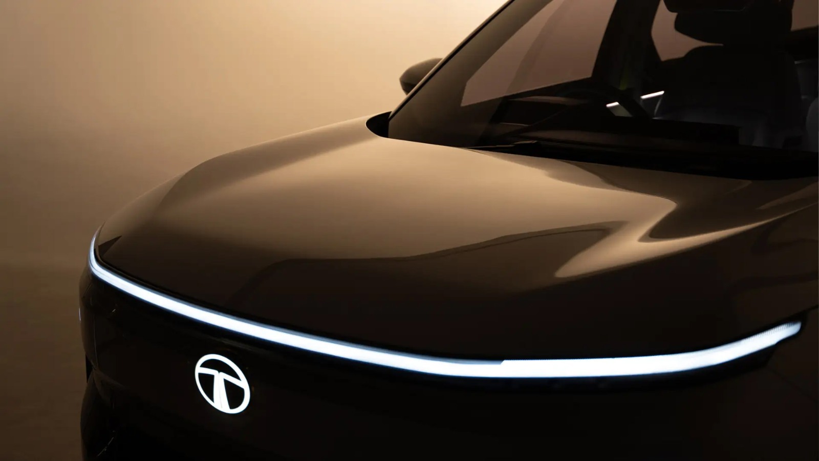अगले 2 हफ्तों में Tata Motors लॉन्च करेगी 2 नई शानदार SUV, जानिए सभी डिटेल्स …