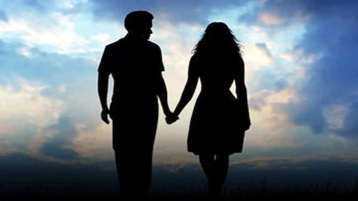 बन-ठन के प्रेमिका से मिलने पहुंचा प्रेमी, फिर हुआ कुछ ऐसा कि उतर गई आशिक की आशिकी  