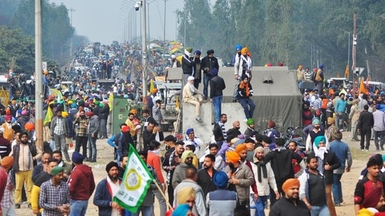 शंभू बॉर्डर को लेकर किसानों और अधिकारियों की बैठक आज, कल SC में सुनवाई