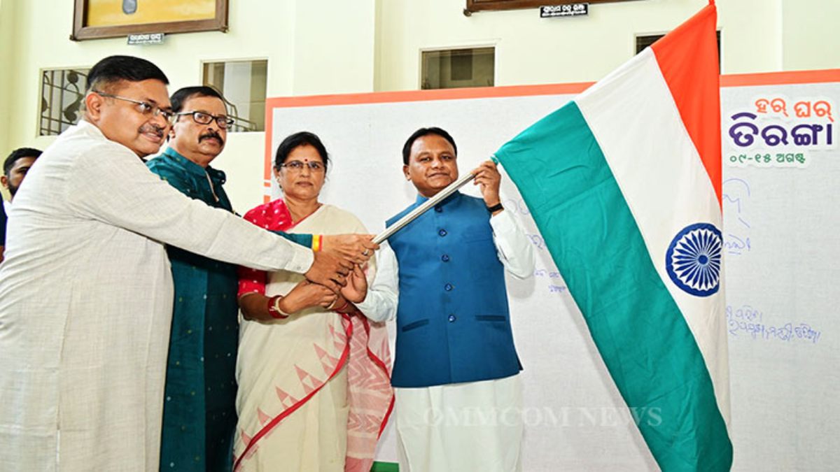 मुख्यमंत्री मोहन माझी ने ओडिशा में की ‘हर घर तिरंगा’ अभियान की शुरुआत, नागरिकों से अभियान में बढ़-चढ़कर हिस्सा लेने की अपील