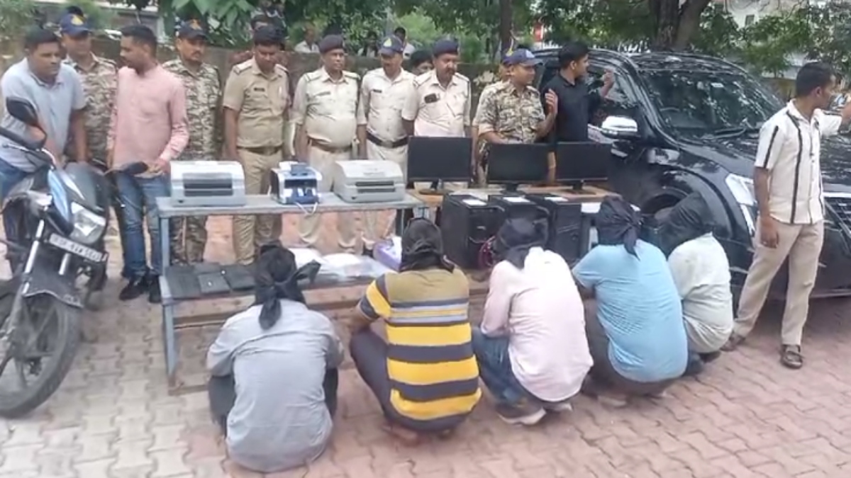 Chit Fund Fraud: SP ने किया चिटफंड कंपनी का खुलासा, पांच आरोपी गिरफ्तार, शातिर ठगों ने लोगों को लगाया करोड़ों का चूना  