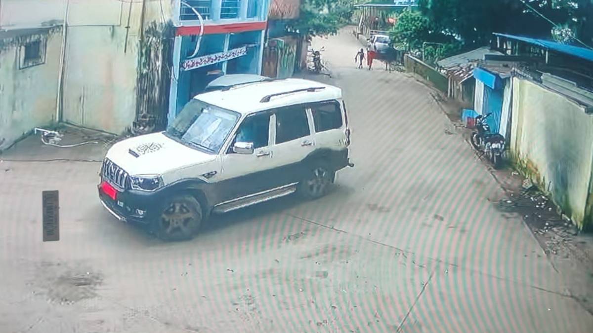 छत्तीसगढ़: पुजारी के घर से 1 करोड़ 30 लाख बरामद, फर्जी क्राइम ब्रांच की टीम ने मारा छापा, नकदी समेत जरूरी कागजात लेकर हुए फरार