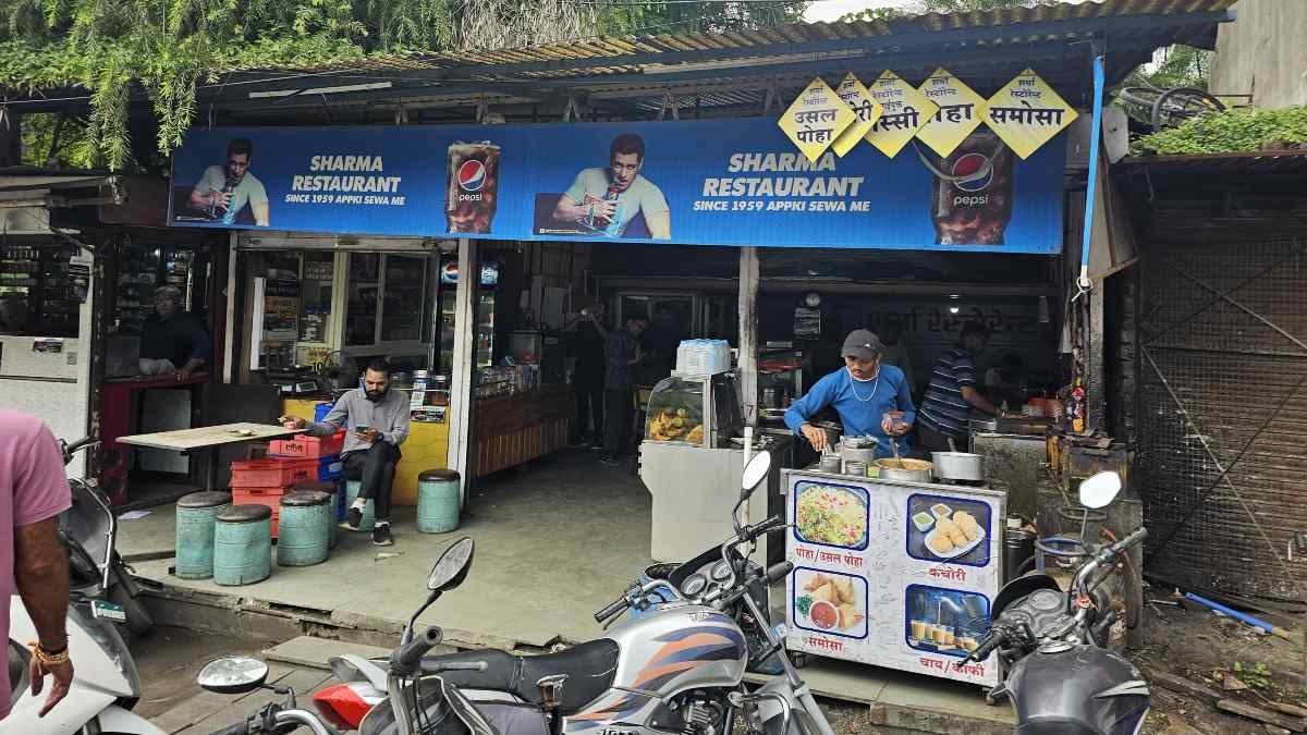 होटल वाले अब कांग्रेसियों को नाश्ता कराने से डरने लगेः निलंबित शहर कांग्रेस अध्यक्ष ने 27 सौ बिल का दिया 15 सौ, बोले- हम तो इतना ही देते हैं, और वहां से चले गए