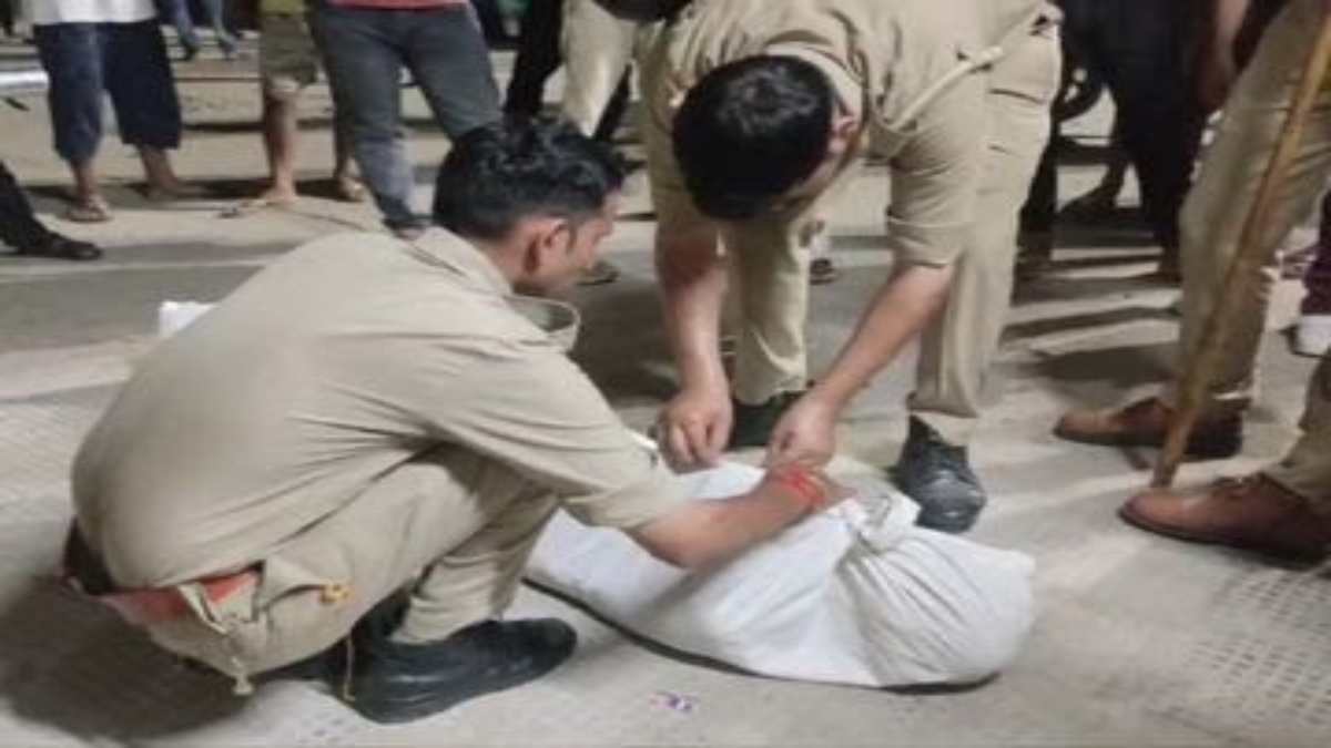 UP News: हद है..! सिर्फ इस बात पर ‘रति राम’ ने कर दी युवक की हत्या, ‘खाकी’ ने मौत को बताया संदिग्ध, जानें मर्डर के पीछे की वजह…