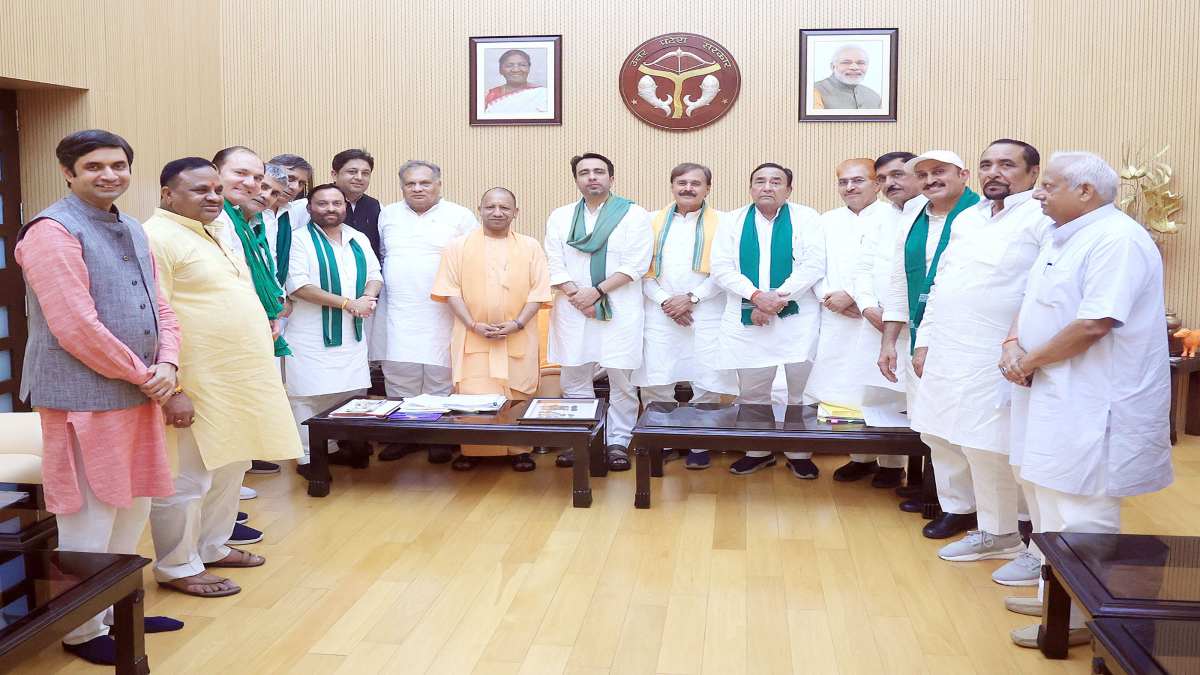 केंद्रीय राज्य मंत्री जयंत चौधरी ने CM योगी से की मुलाकात, जानिए क्या है इसके पीछे की वजह…