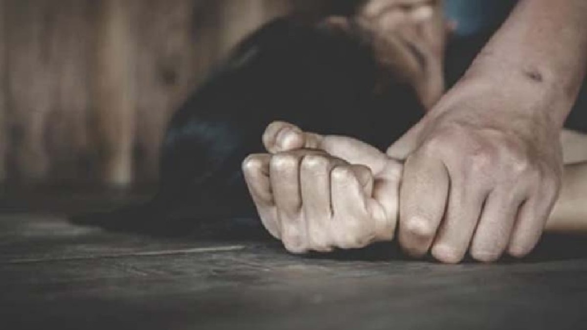 रिश्ते का खौफनाक चेहरा: जंगल में ताऊ ने भतीजी काे बनाया हवस का शिकार, जानिए कब और कैसे दरिंदगी की वारदात को दिया अंजाम